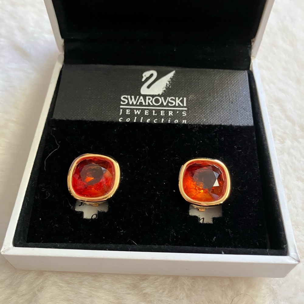 Vintage Swarovski Red Orange Crystal Clip On Earrings - Picture 2 of 7